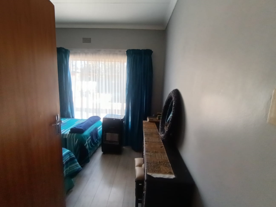 3 Bedroom Property for Sale in Riviera Northern Cape